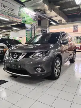 NISSAN XTRAIL 2.5 AT 2015
