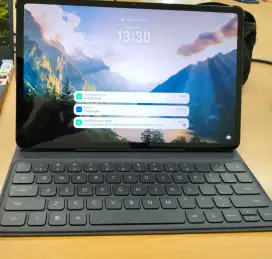 honor pad 9 + dua buku + keyboard dan pen