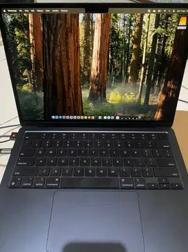 DIJUAL MACBOOK AIR M2, 16/256GB, GARANSI RESMI IBOX