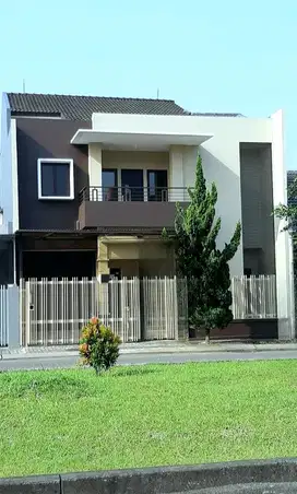 Rumah Komplek Premium Singgasana Mekarwangi Tol Moh Toha Kota Bandung