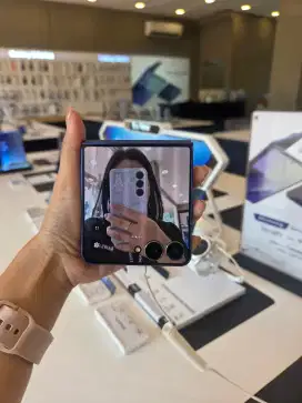 SAMSUNG GALAXY Z FLIP7