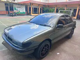 Mitsubishi Lancer 1992 Bensin