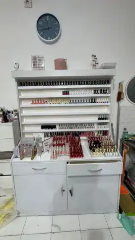 Lemari Display Kutek Nail Art