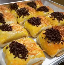 Bolen Pisang , Isi Pisang Coklat dan Pisang Keju
