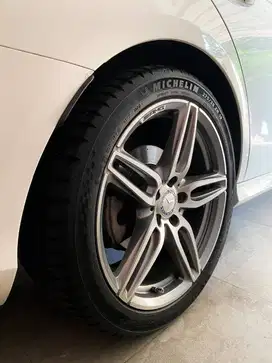 Ban Michelin 275 35 r19 baru pk 7 bulan ex copotan mercedes mercy 2024