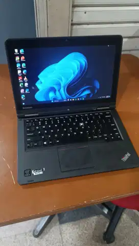 Lenovo Yoga 12 core i5