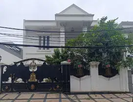 DIJUAL RUMAH MODERN CLASSIC SIAP HUNI DI TEBET BARAT JAKARTA SELATAN