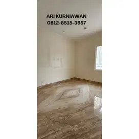 LT 180m2 Pelican Springs Lokasi Gading Serpong 5,5m langsung siap huni