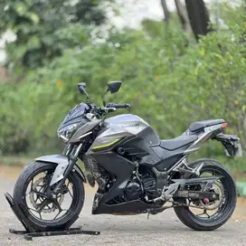 KAWASAKI Z250 2017 GREY KM LOW PAJAK HIDUP SIAP GASPOL