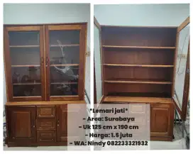 Lemari Pajangan Bahan Kayu Jati