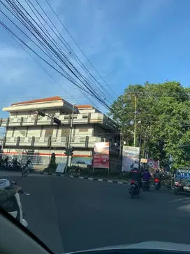 Ruko Besar Mahendradata Buluh Indah Denpasar Bali