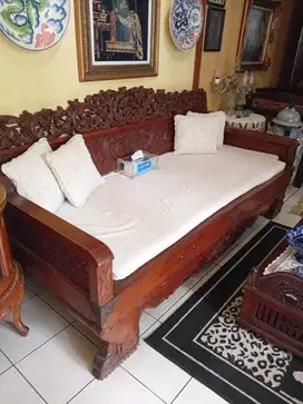 Kursi bale jati