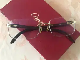 Kacamata Cartier