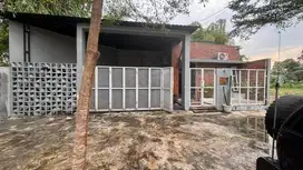 Rumah dijual tropis industrial