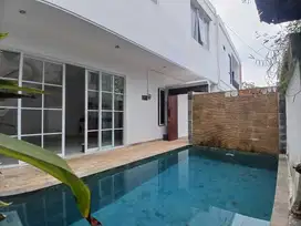 Jual Villa 2lt Unfurnished Lokasi Poh Gading Jimbaran Area Investasi