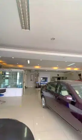 Dijual Cepat Gedung Showroom & Bengkel Body Repair di Depok City