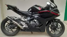 HONDA CBR 250 RR