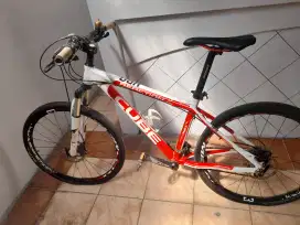 Sepeda mtb cube