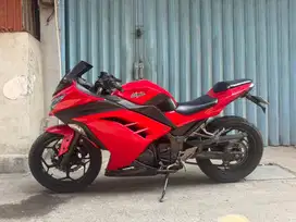 Kawasaki Ninja 250 Fi thun 2014 mesin halus jozz siap gas jalan gan.
