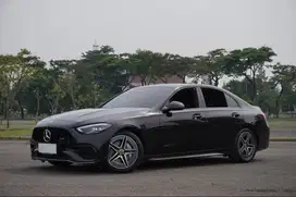 Mercedes Benz C300  W206 AMG M254 EQ-Boost Super Low KM