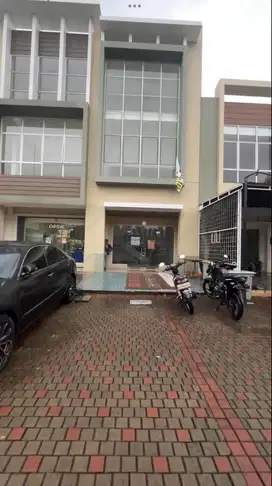 Ruko siap pakai, jual cepat di gading serpong, kawasan ramai
