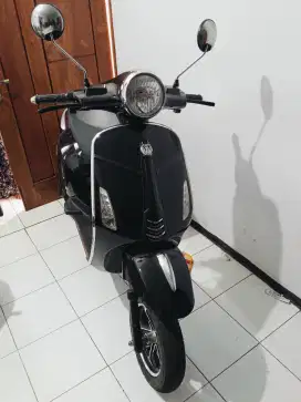 Speda listrik mirip Vespa