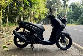 Yamaha Lexi 125 VVA MULUSSS Pajak Hidup Panjang Surat Lengkap