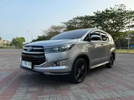 INOVA VENTURER DIESEL AT 2017 TIPE TERTINGGI INNOVA