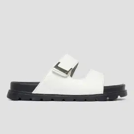 Sandal Slide Putih Hitam - Model Kasual Nyaman & Stylish [Nevada]