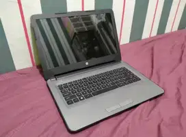 Laptop HP 14 Slim AMD E2-7110 HDD 500GB/4GB RAM