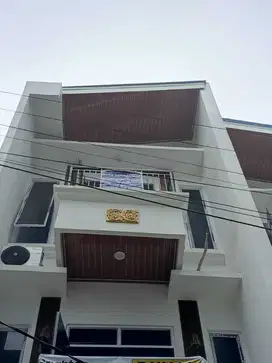 Dijual Rumah Semi Furnished di Duri Kepa Jakarta Barat
