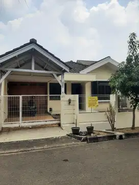 Rumah di perumahan tanjung barat indah