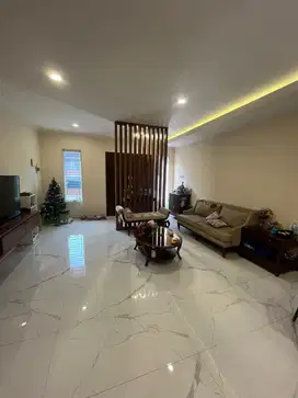 DISEWAKAN CEPAT RUMAH DI PIK