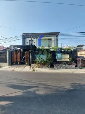 Rumah Cantik Sudah Renov di Kemanggisan Ilir Murah