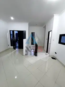 DIJUAL RUMAH MINIMALIS  LOKASI GN SOPUTAN DEKAT SEMINYAK KEROBOKAN