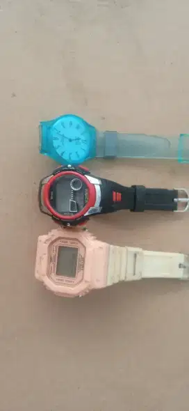 Jam tangan minusan