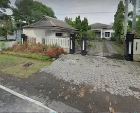 Rumah Ideal Tengah Kota Klaten dekat Alun-alun Hitung Harga Tanah Saja