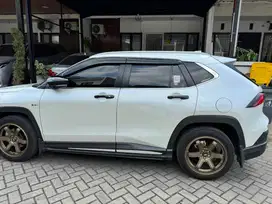 Toyota Yaris Cross S GR HV TSS