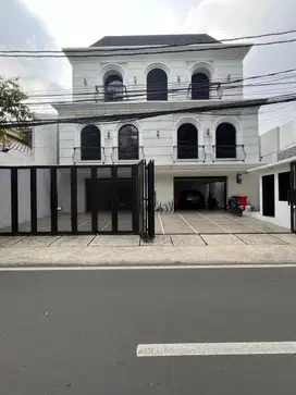 FOR SALE TEBET JAKARTA SELATAN  FULL FURNISHED COCOK UNTUK HUNIAN