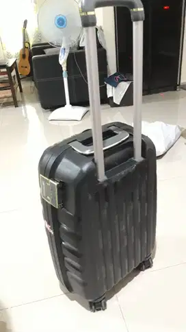bagasi carrier plastik