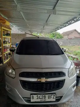 Chevrolet Spin LS Bensin 1.2