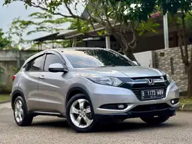 DP 10jt!! HONDA HRV E Cvt 2017!! ORIGINAL!! SERVICE RECORD RESMI!!