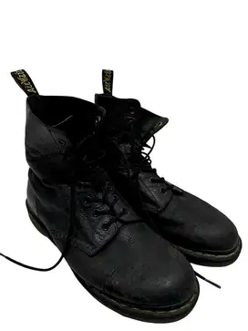 Sepatu Docmart 42