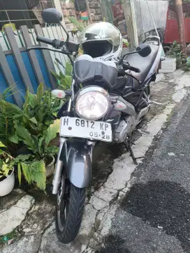 Yamaha Vixion Old Abu-abu