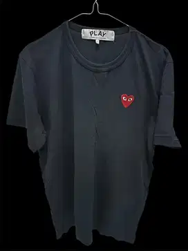 Kaos Play Cdg Hitam