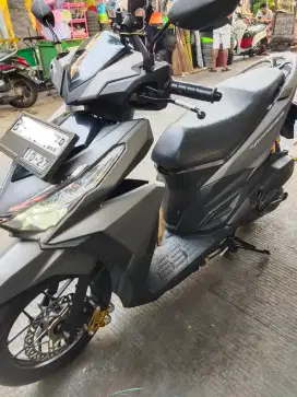Jual motor Honda Vario 2017