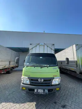 HINO 300 Wingbox  2020