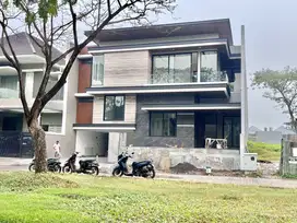MEWAH Citraland 2,5 Lantai Dkt Pakuwon Mall Hr Muhammad Wiyung Graha