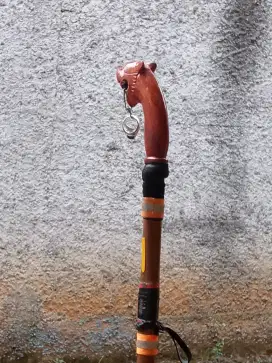 Tongkat bantu jalan BU