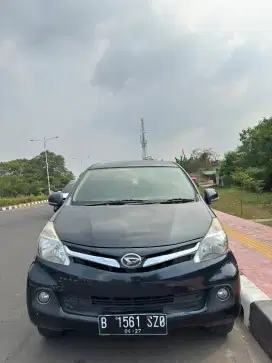 Daihatsu xenia r deluxe 2012 mt